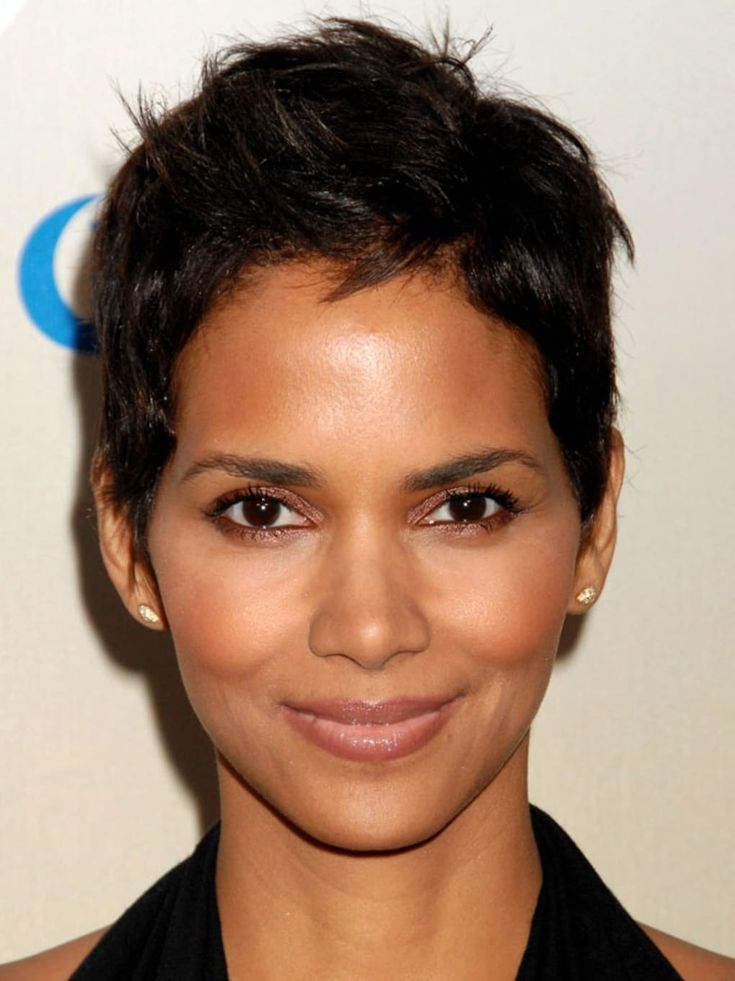 The Perfect Eyebrow Shape for a Diamond Face