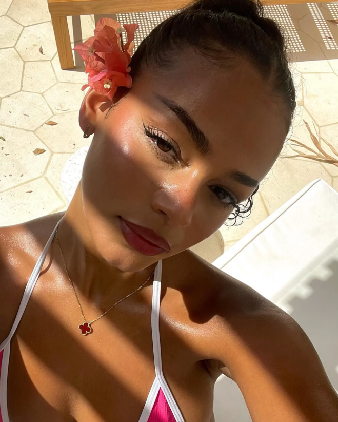 The Only Brow Product You Actually Need in Your Carry-On